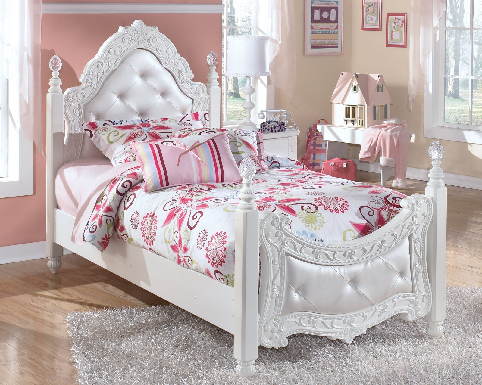 Exquisite White Twin Poster Bed