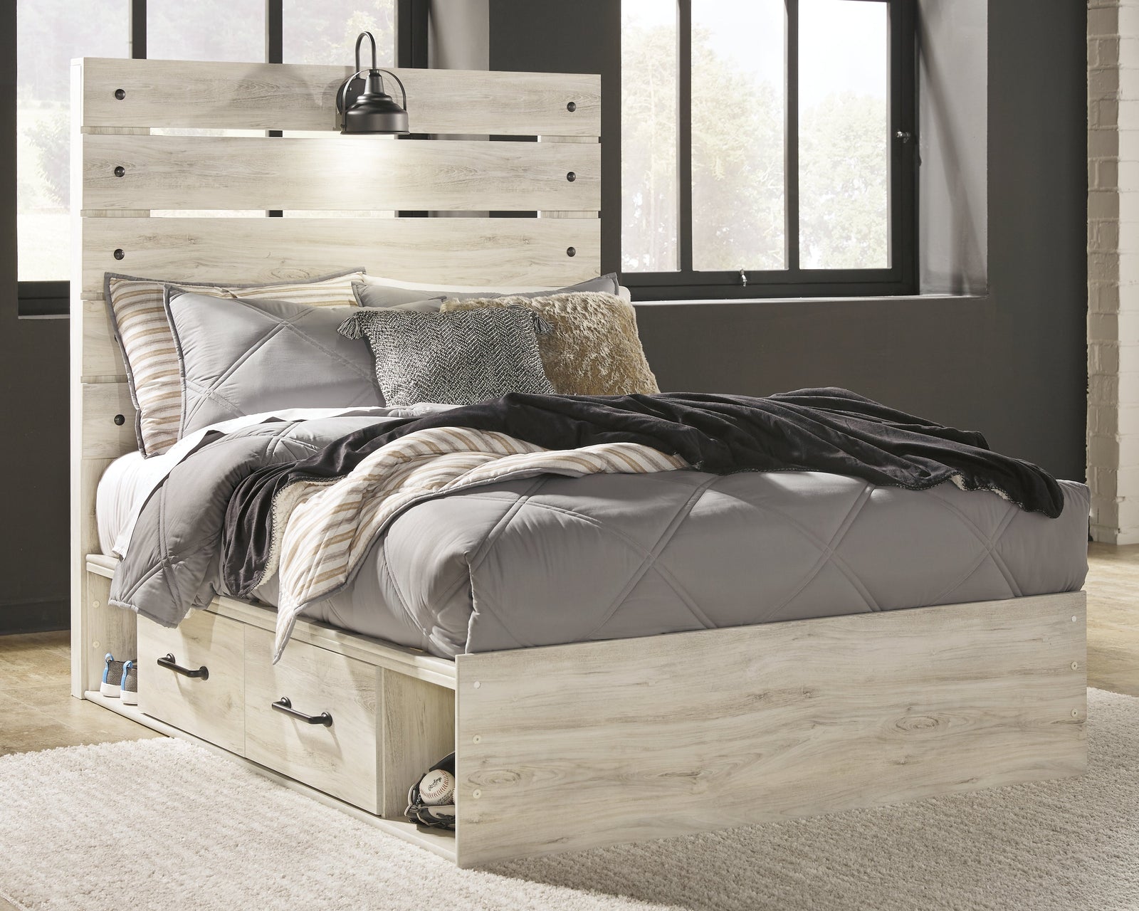 Cambeck Whitewash Full Panel Bed With 4 Storage Drawers