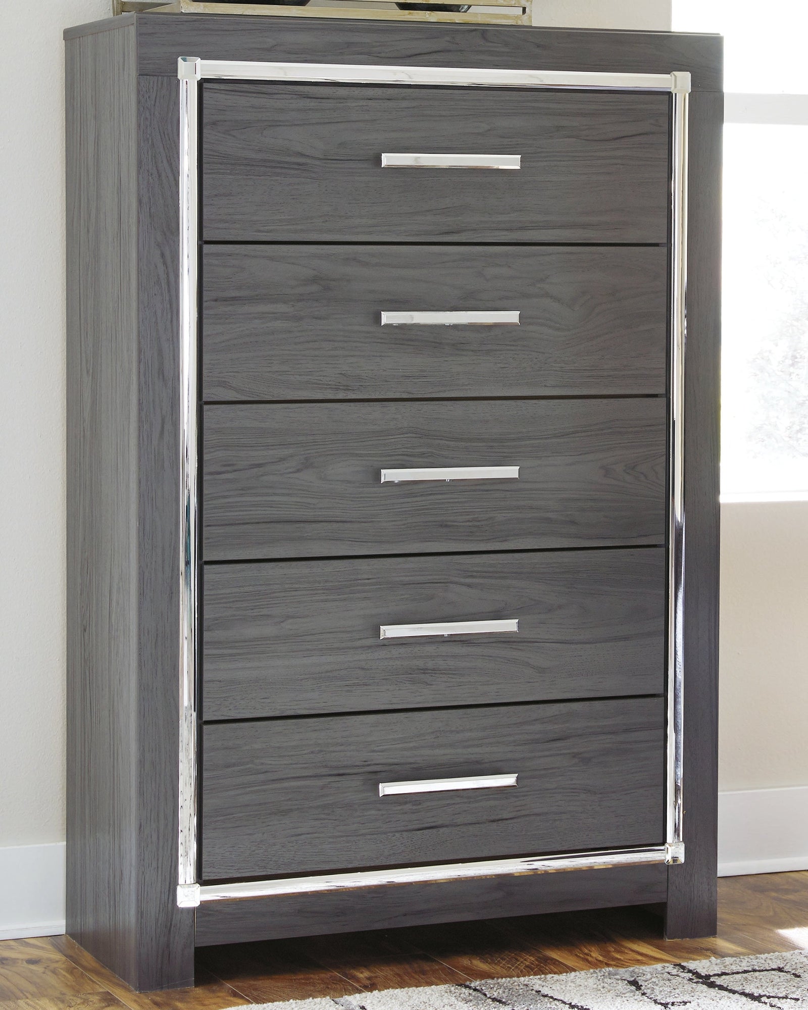 Lodanna Gray Chest Of Drawers