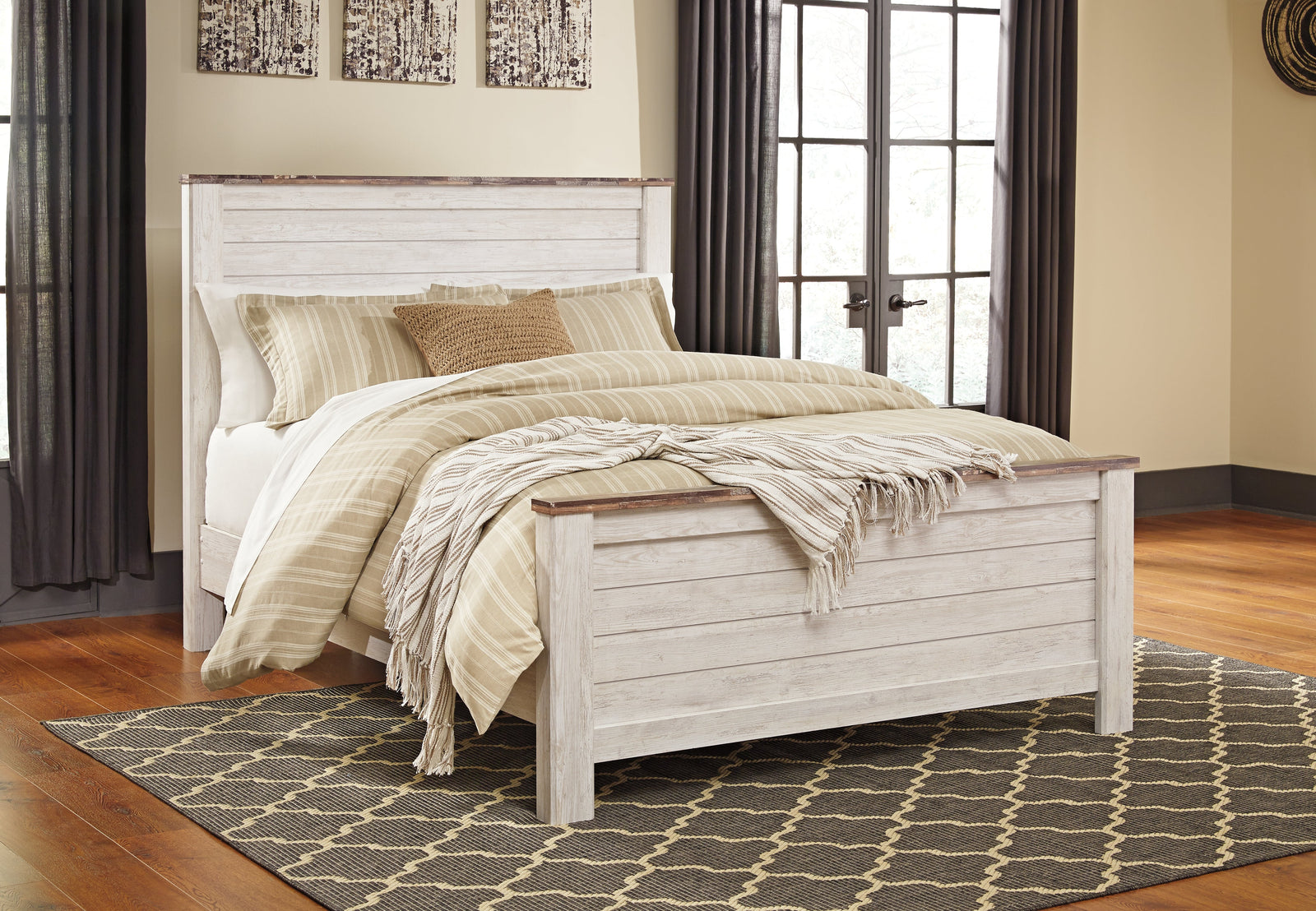 Willowton Whitewash Queen Panel Bed