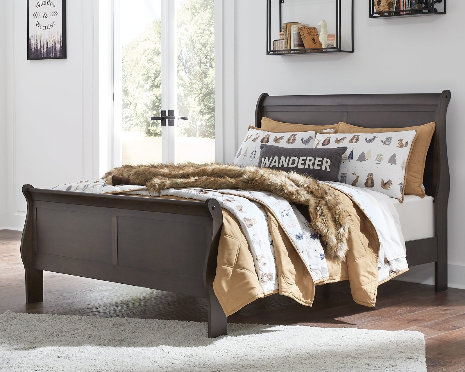 Leewarden Dark Brown Full Sleigh Bed