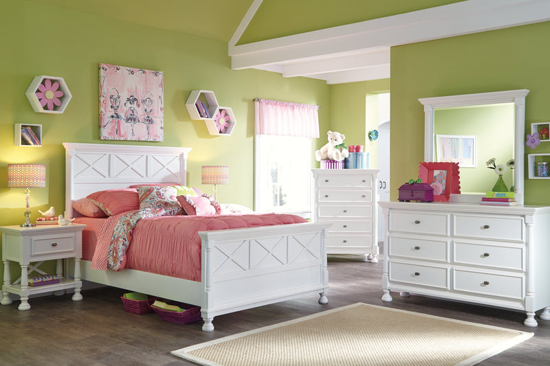 Kaslyn White Queen Panel Bed