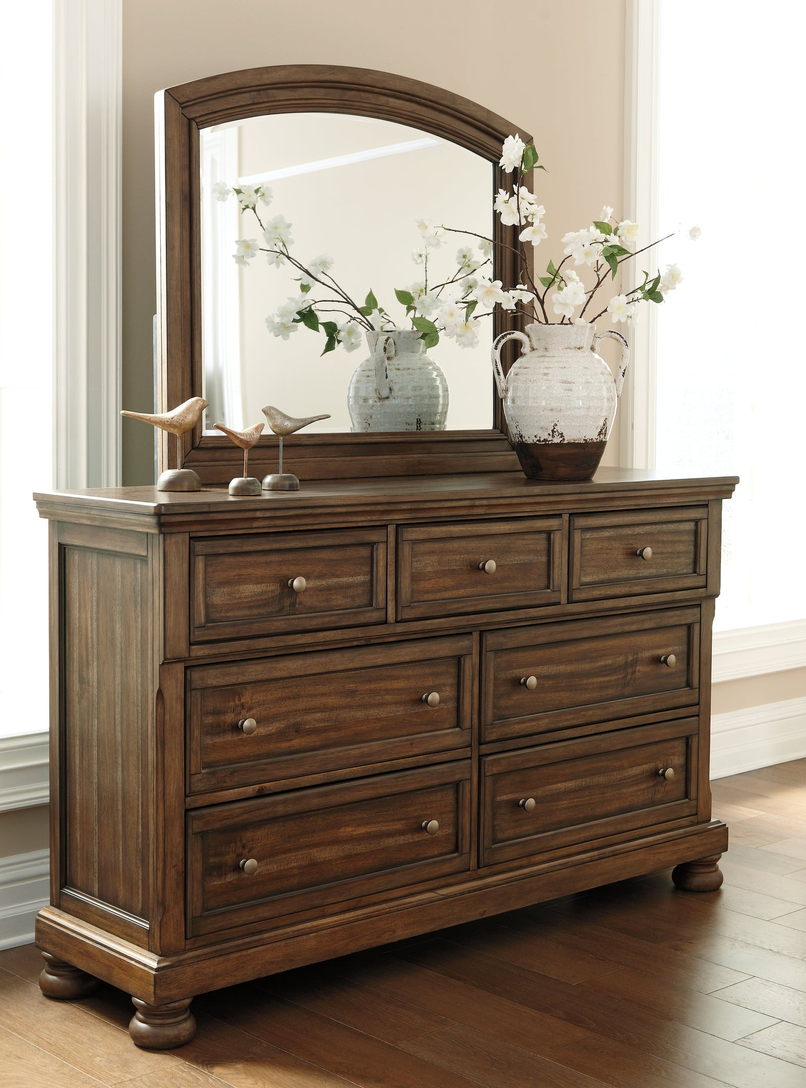 Flynnter Medium Brown Dresser And Mirror