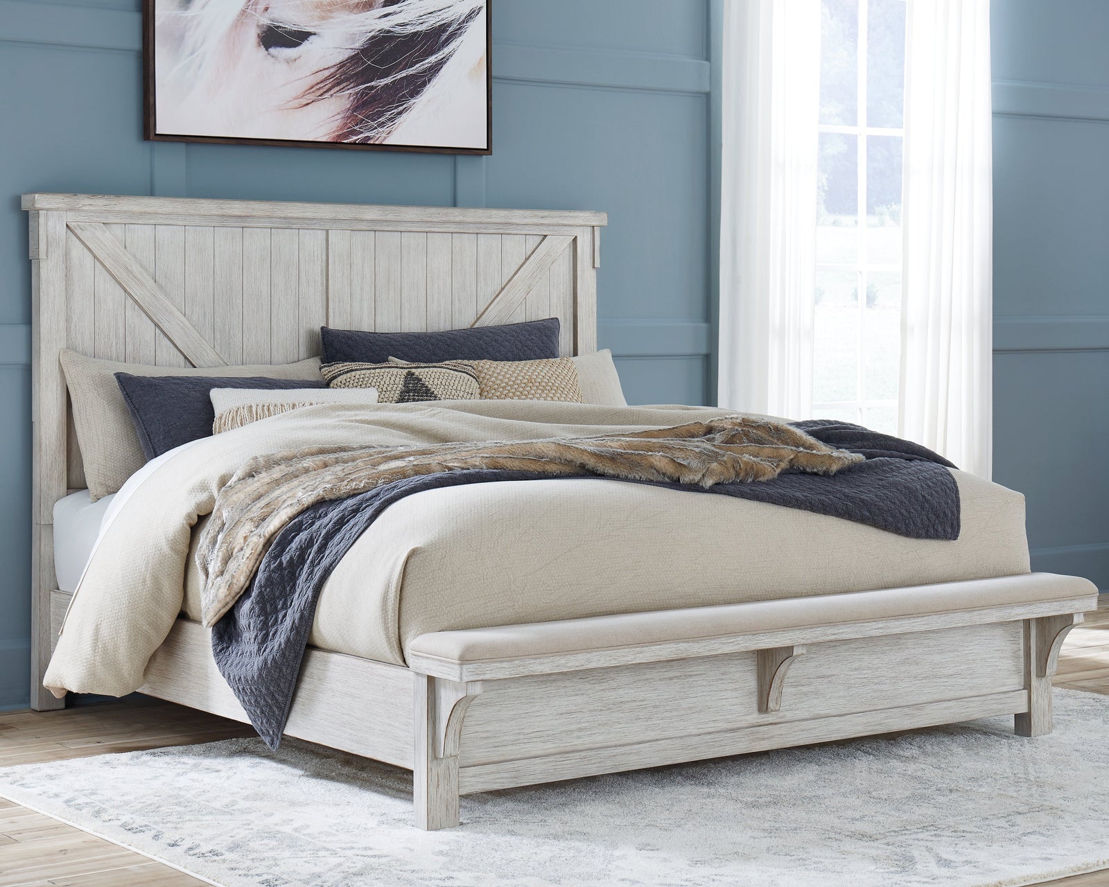 Brashland White Queen Panel Bed