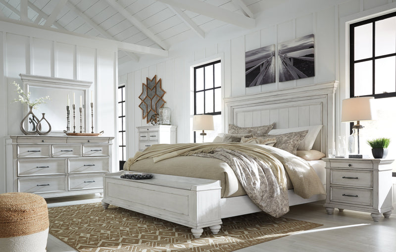 Kanwyn Whitewash King Panel Bed With Storage Bench