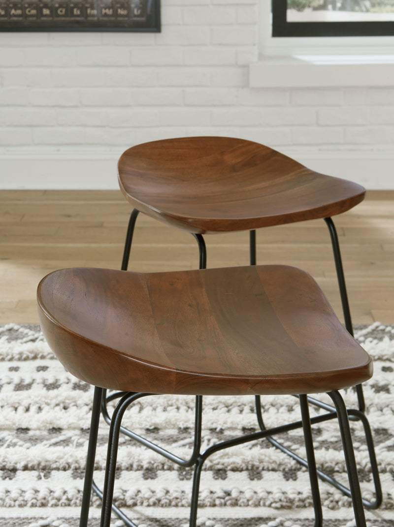 Wilinruck Brown Black Counter Height Stool