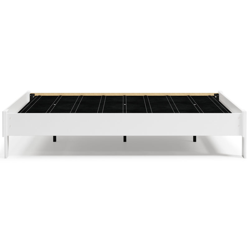 Flannia White Full Platform Bed