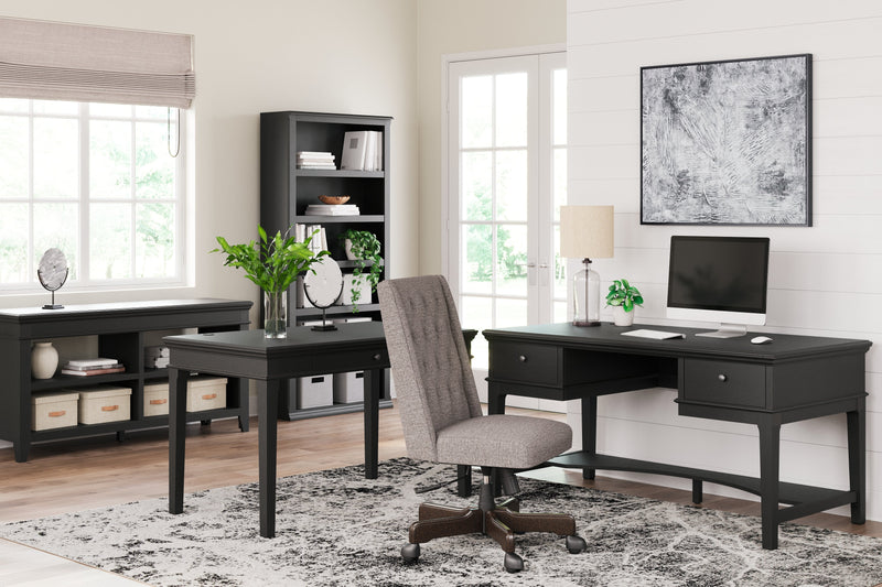 Beckincreek Black 60" Home Office Desk