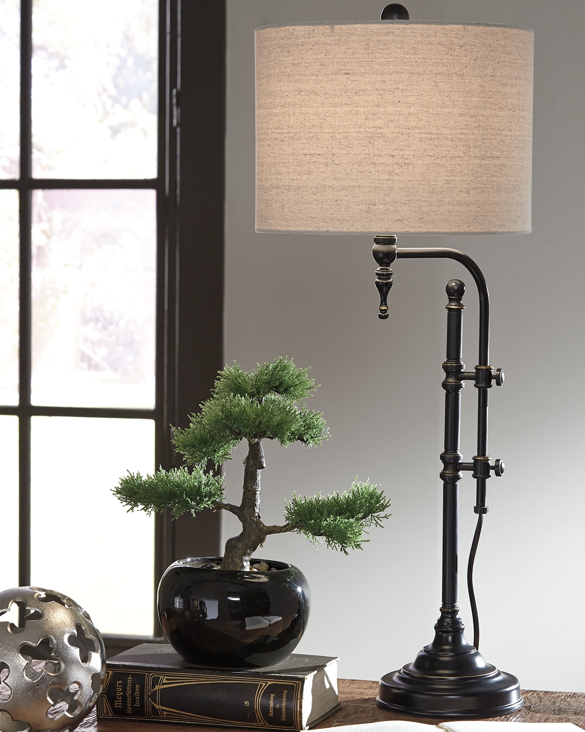 Anemoon Black Table Lamp