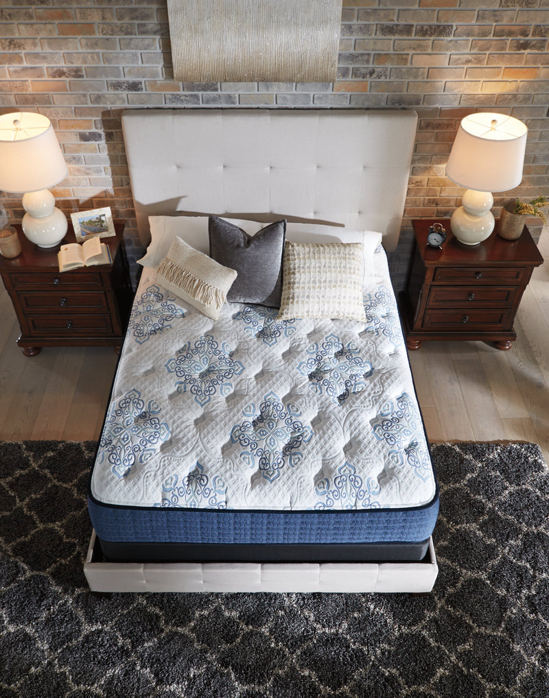 Mt Dana Firm White Queen Mattress