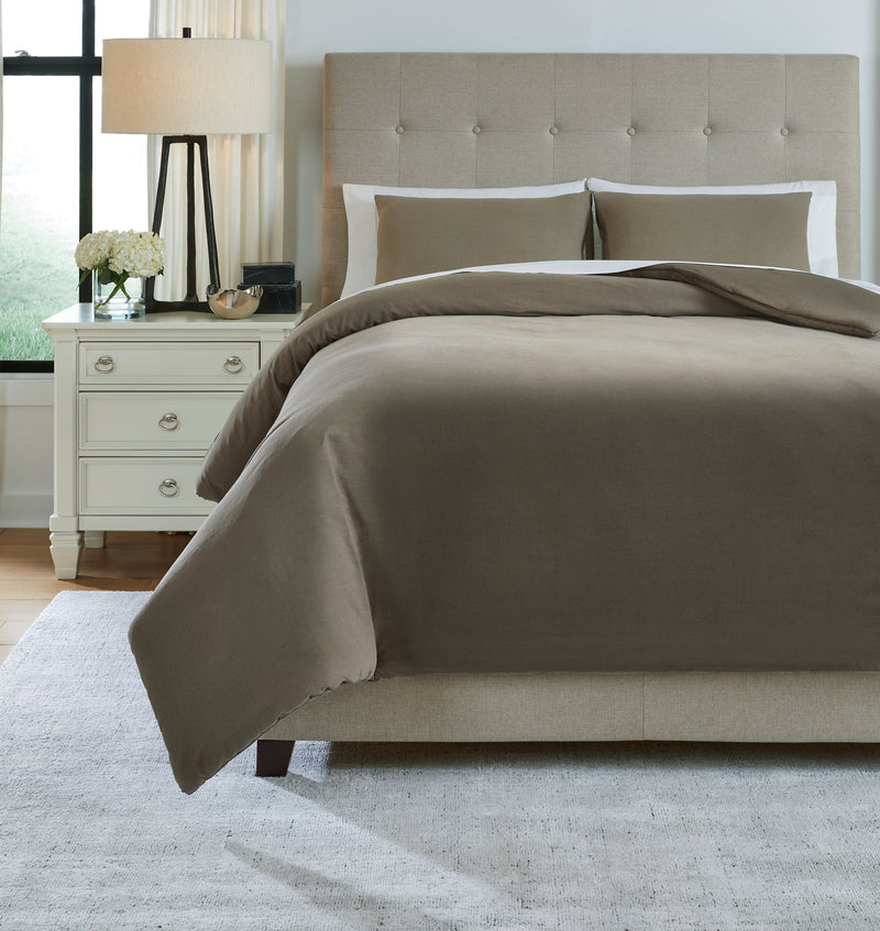 Eilena Dark Taupe Queen Comforter Set