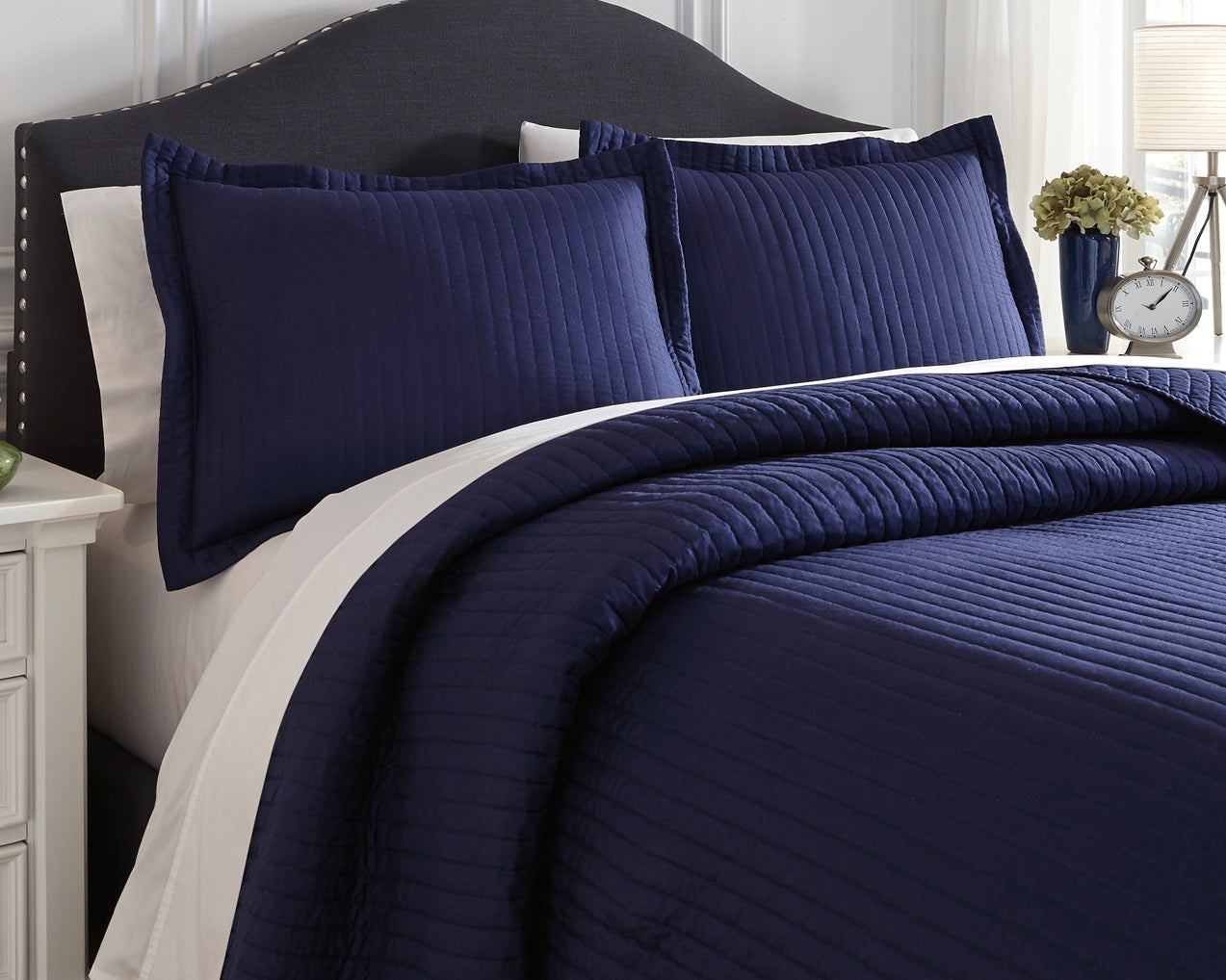 Raleda Navy 3-Piece King Coverlet Set