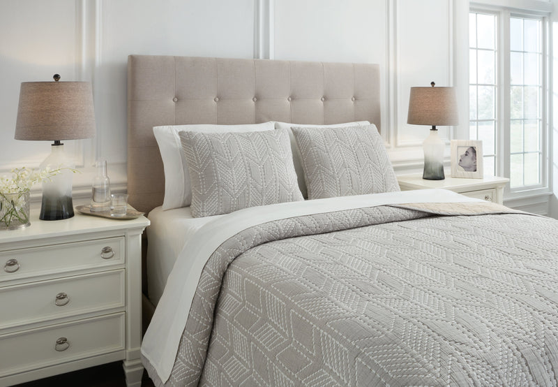 Jaxine Gray White Cream Queen Coverlet Set